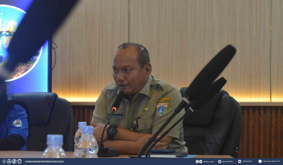 Sambutan oleh Kepala Pusat Data dan Informasi
Sumber Daya Air DSDA Provinsi DKI Jakarta,
Nugraharyadi (Meidi)
